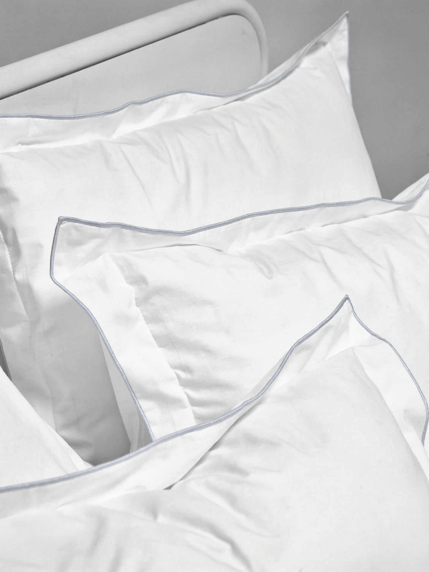 Rolinho negro Almohada