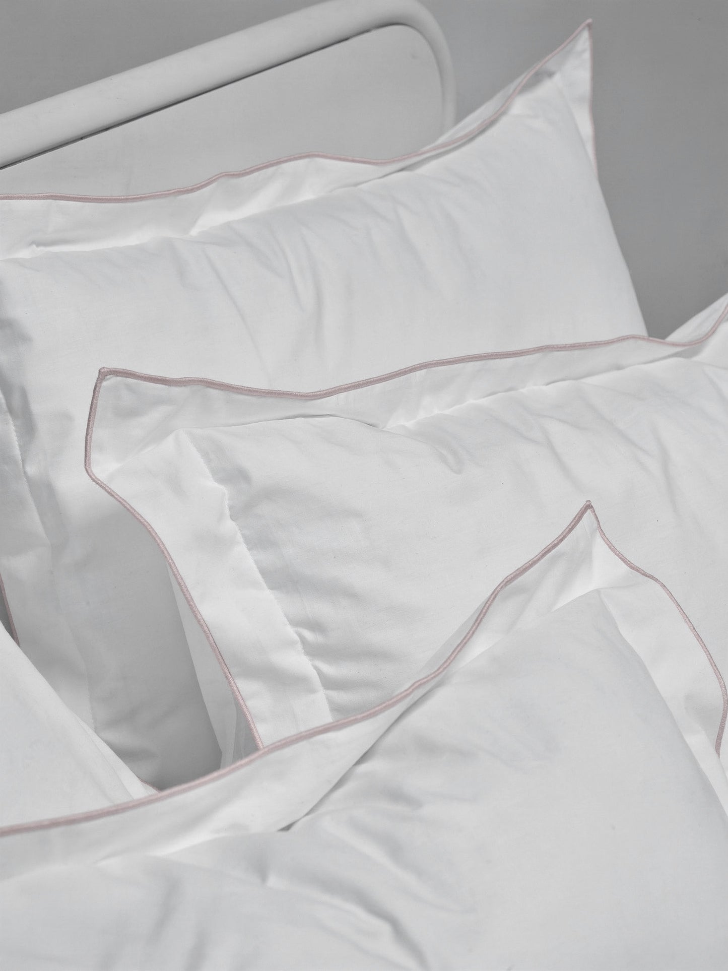 Rolinho negro Almohada